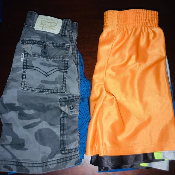5 pairs of boys summer shorts size 4T - Picture 1 of 8